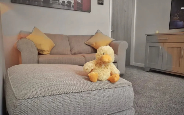 Sunflower Suite under Sasco Apartments
