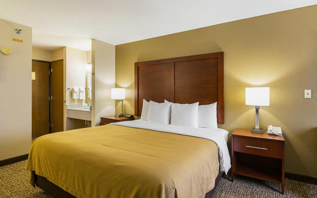 Quality Inn Waverly