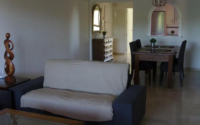 Apartamento del Golf Dona Julia y Cortesin
