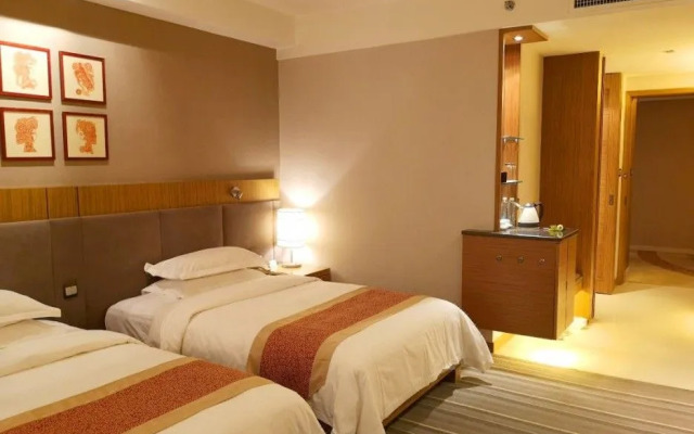 Qujing Guanfang Hotel