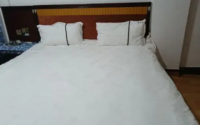 Jishui Erqing Hotel