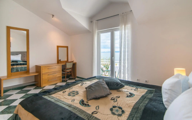 Mirca in Supetar With 7 Bedrooms and 6 Bathrooms