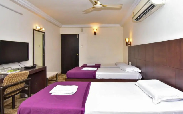 Hotel Aditya Palace