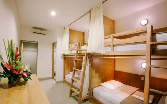 Lokal Bali Hostel