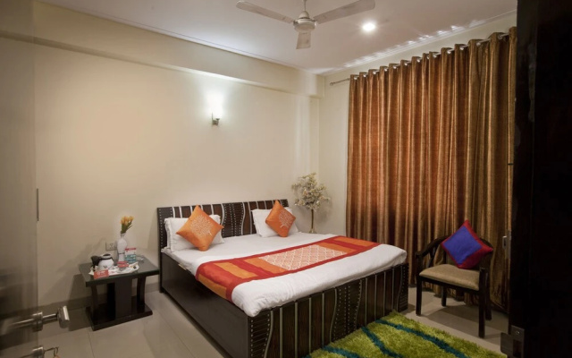 OYO 530 Hotel Azhan Residency