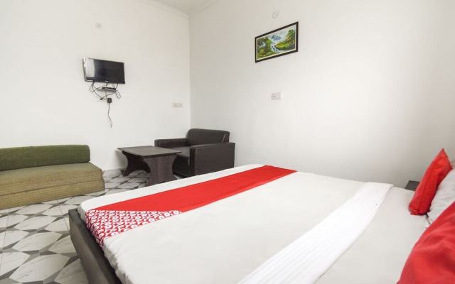 OYO 10455 Hotel Royal Dreams