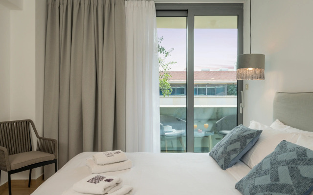 Trianon Luxury Apartments & Suites