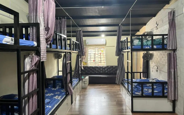 Phuot House Restaurant and Motorbikes Ha Giang