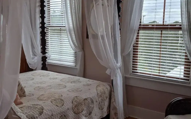 Surf Song Bed & Breakfast