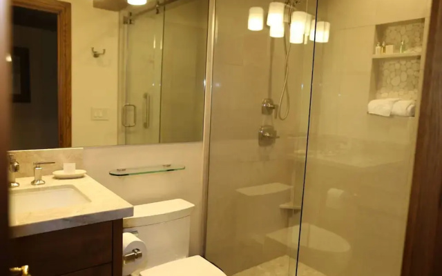 Luxury One Bedroom 1 Suite