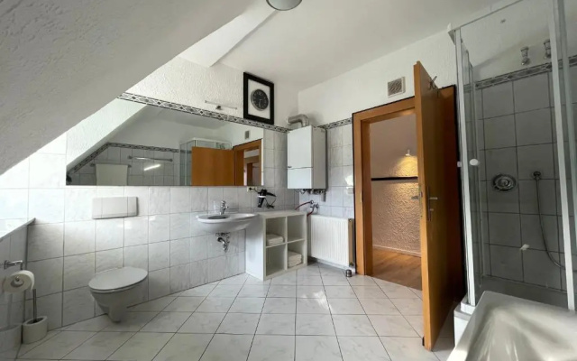 Suite Dilara by NINJA SPACES - 105QM Maisonette, Netflix, Garten, Parkplatz