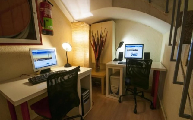 Hostal Carmen by gaiarooms