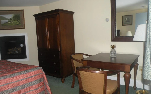 Yankee Clipper Inn, SureStay Collection by Best Western