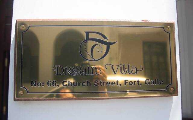 Отель Dream Villa вид на фасад