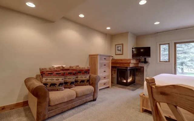 Pg G-5 Peregrine Condo