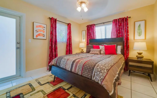 Hainsley Apartments at 1645