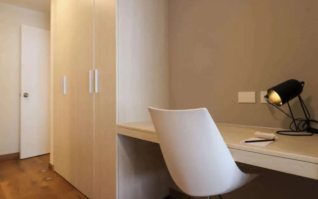 w Sensational 2BR in Miraflores w Balcony