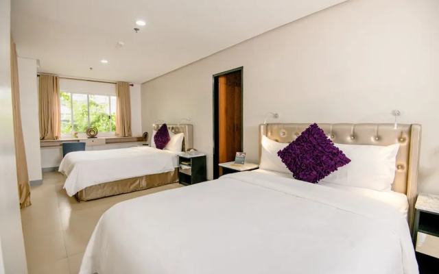Sta. Barbara Residence Hotel