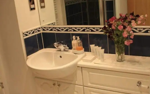Self-Contained Luxury En Suite Room