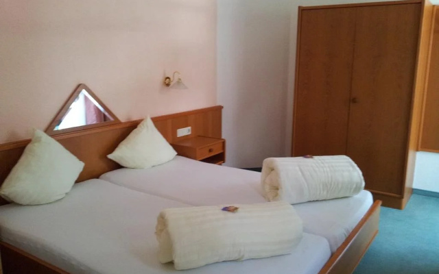 Pension Alpin