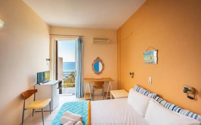Kavos Bay Seafront Hotel