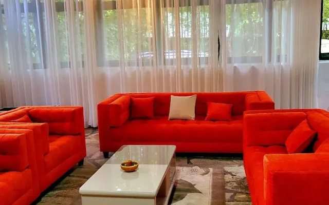 Bambou Gorila Hotel
