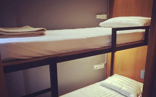 2230 Hostel