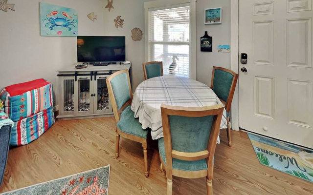 Casita de la Playa by Miss Kitty’s