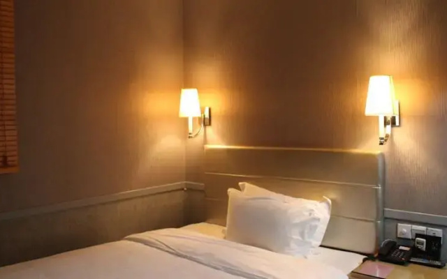 Leisurelyness Hotel
