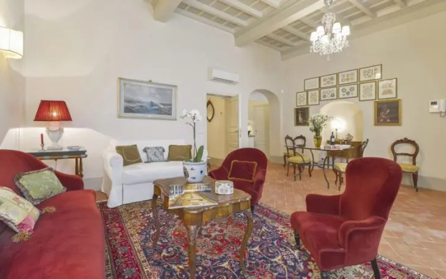 Topazia Halldis Apartment