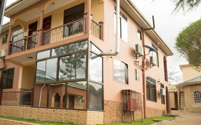 Pg'S Home Arusha