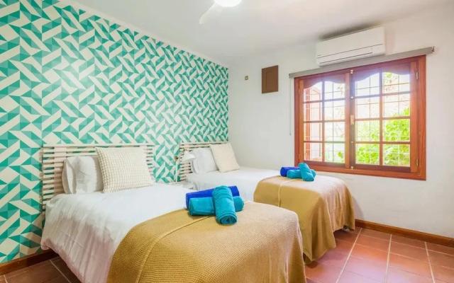 Chalet in Maspalomas With Heated Pool