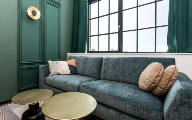 Hotel de Timmerfabriek I Kloeg Collection