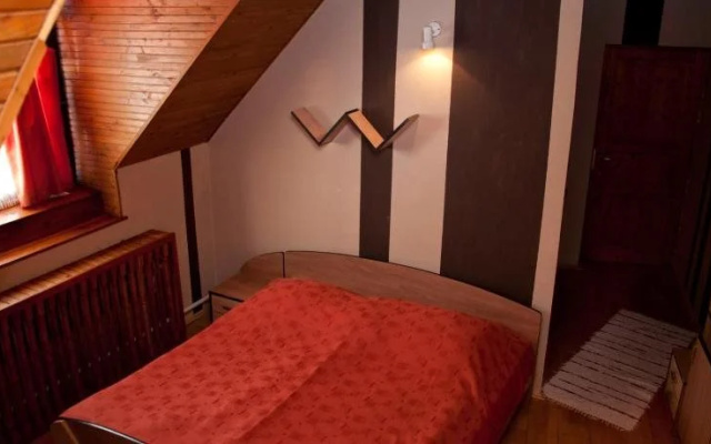 Boszorkány Tanya Étterem És Panzió