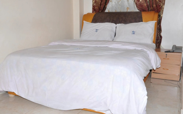 Primera Hotel