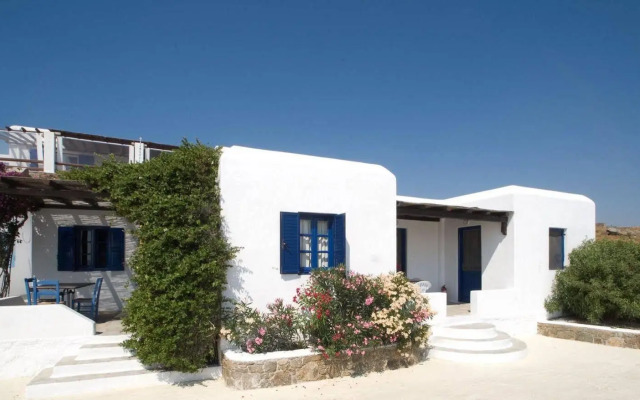 Daktilidis Village