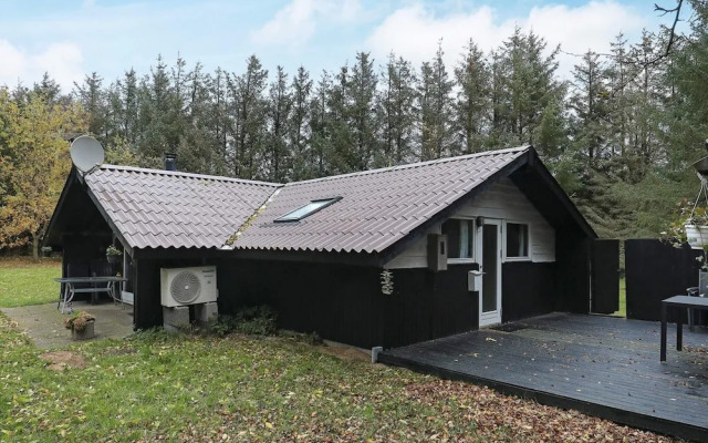 6 Person Holiday Home in Lokken