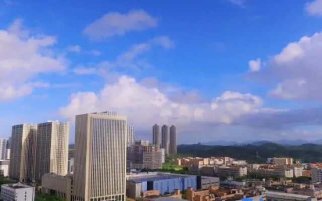 Austin Executive Apartment (Shenzhen Longgang Baolong Metro Station)