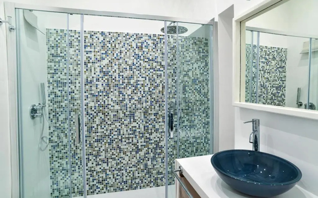 the blu and green apartment