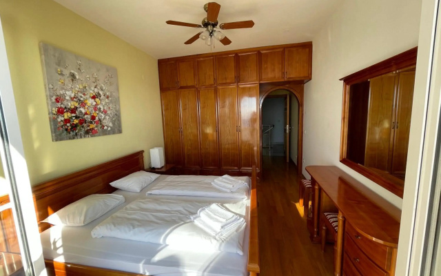 Miolin Beach House