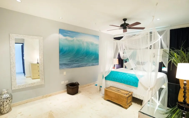 Elements 223 2 Bedroom Condo by Redawning