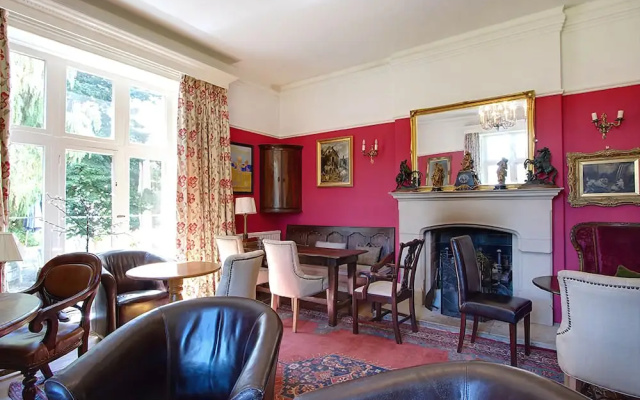 Grange Manor