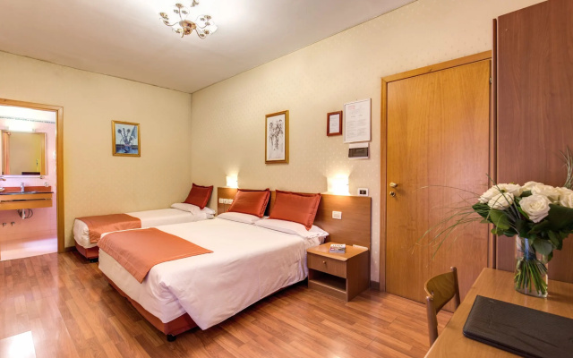 Flower Garden Hotel Rome
