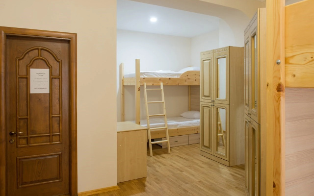 Hostel S-Hotel