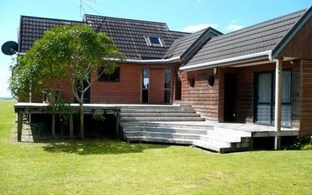 Matarangi Ocean Views - Matarangi Holiday Home