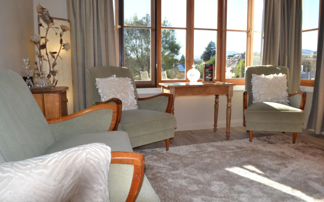 Mulberry Cottage Unique B&B Accommodation