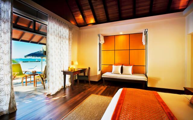 Niva Kurumba Maldives Resort