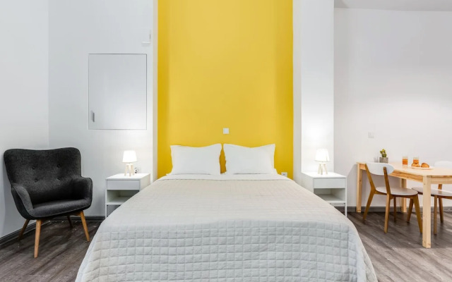 Sanders Home Suites - Cozy Street-view Studio