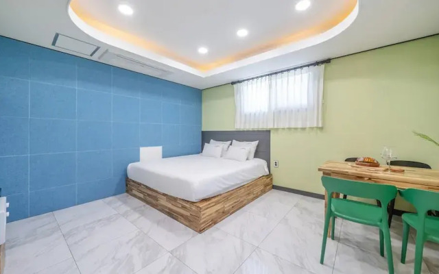 Changwon Healingtime Poolvilla Pension