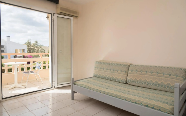 Sunset Studios And Apartments by Estia